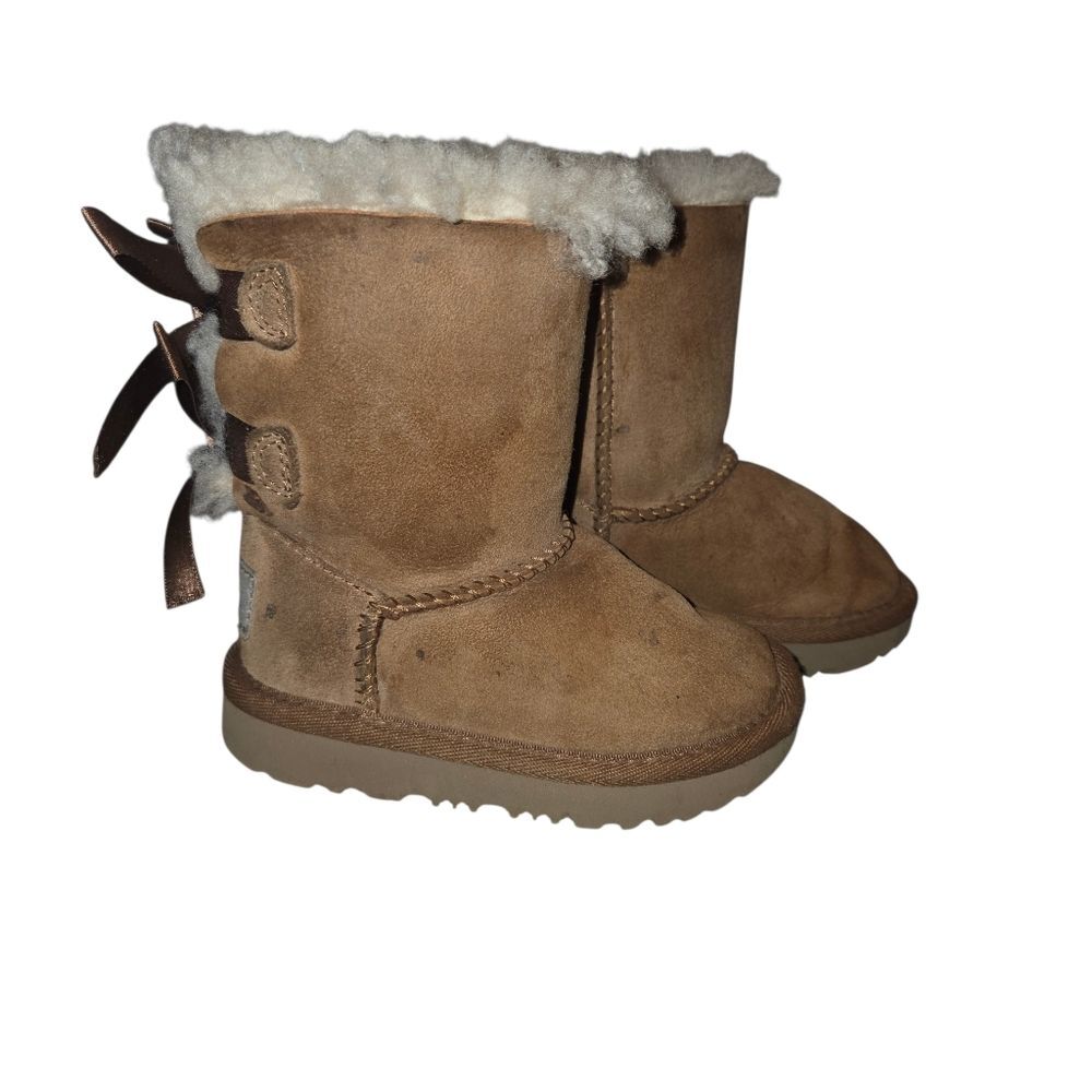 Ugg Toddler Girls Bailey Bow Chestnut Boots Shearling Size 6
